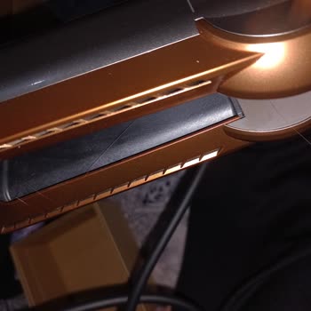 Dyson Airstrait Kullanımı Saçlarıma Zarar Veriyor