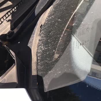 BMW 118i Ön Cam Fitili Sorunu