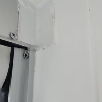 Kötü Malzeme Ve İşçilikle Mahvolan Ev