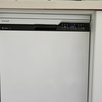 Arçelik Dishwasher Left Stains After First Use and Service Blamed Me for It