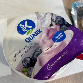 Yaban Mersinli Sek Quark Yoğurdunda Beklenmedik Sorun