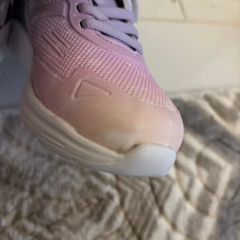 Defolu Ayakkabı Ve Kalite Kontrol Eksikliği