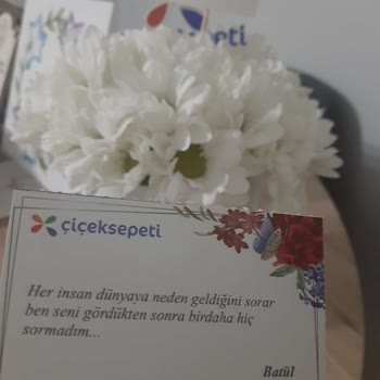 Yanlış Çiçek Ve Not Gönderimi: Çiçek Sepeti Hayal Kırıklığı
