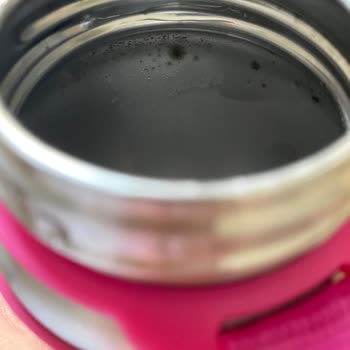 Minimoda Paslanmaz Çelik Termos Paslandı: Satıcıya Ve Yetkililere Ulaşamıyorum