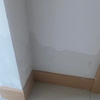 Bağcılar'da Yeni Dairede Su Sızıntısı Sorunu