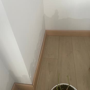 Bağcılar'da Yeni Dairede Su Sızıntısı Sorunu