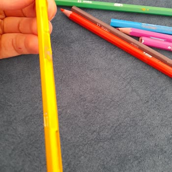 Bic Kuru Boya Kalemlerinde Yapışma Ve Kırılma Sorunu