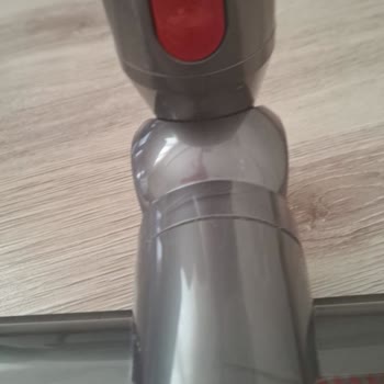 Dyson Süpürge Başlık Sorunu: Tekerlekler Yolda Kaldı!