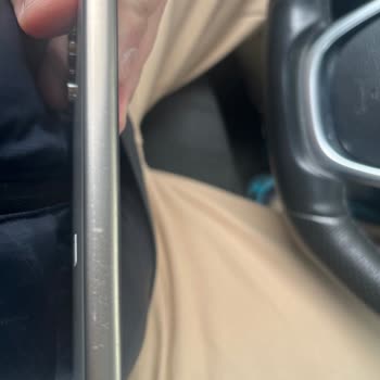 Titanyum Kasalı Telefonun Kılcal Çizik Sorunu