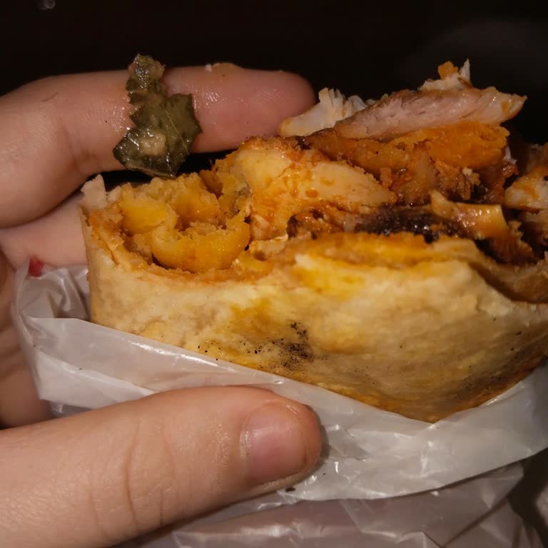 Soğuk Patates Ve Küflü Dürüm Şikayeti