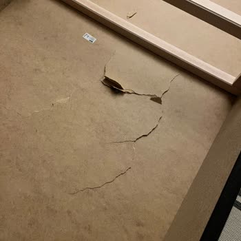 Jysk Kırık Ve Kullanılmış Koltuk Şoku