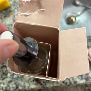 Zara'dan Aldığım Kırık Parfüm İçin İade Talebi