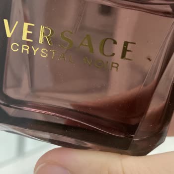 Aldığım Parfümdeki Şok: Ölü Sinek Ve İlgisiz Müşteri Hizmetleri