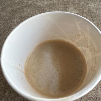 Görseldeki Doluluk, Gerçekte Boşluk