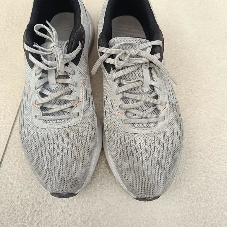 Decathlon Refuses Warranty on Running Shoes with Defect Due to “Daily Use” Excuse