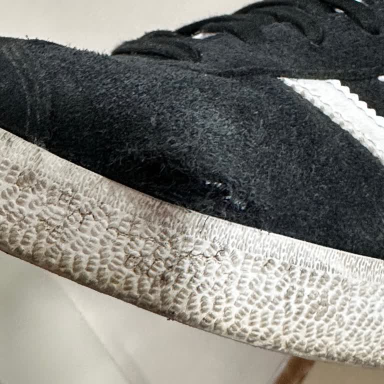 Adidas Ayakkabımın Kalitesizliği Ve Sneaks Up'ın İlgisizliği