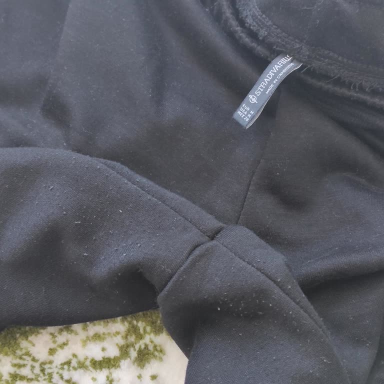 Stradivarius Eşofman Altında Hayal Kırıklığı: Hızla Tüylenme Sorunu