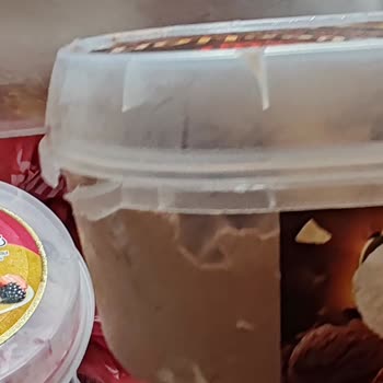 Erimiş Dondurma Ve Yetersiz Müşteri Hizmeti