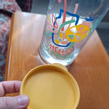Silikon Kapaklı Şişede Koku Ve Temizlik Sorunu