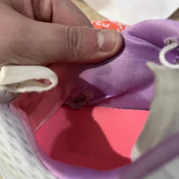 Skechers Ayakkabılarda Erken Yıpranma Ve Yetersiz Müşteri Hizmeti