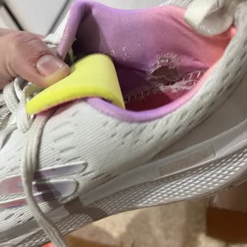Skechers Ayakkabılarda Erken Yıpranma Ve Yetersiz Müşteri Hizmeti