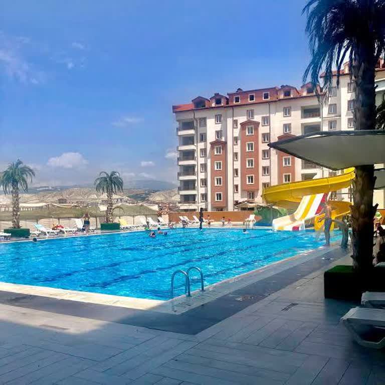 Saygısız Müşteri Hizmetleri Temsilcisi