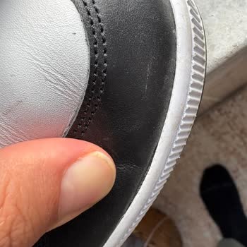 Kalitesiz Ayakkabı Ve Yetersiz Müşteri Hizmeti