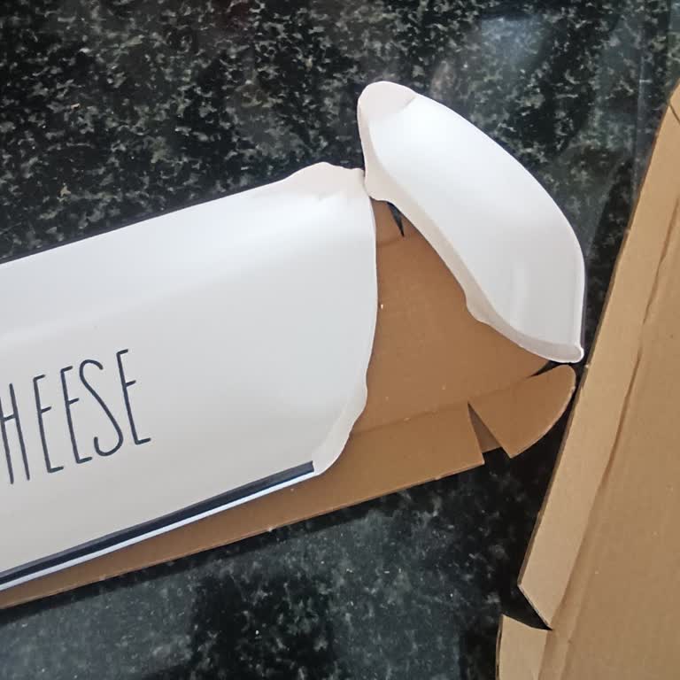 Kırık Tabak Sorunu Ve Kaba Müşteri Hizmetleri