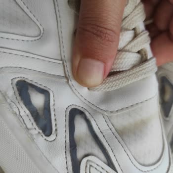 Kalitesiz Ayakkabılarla Hayal Kırıklığı