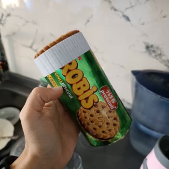 Kurtçuklarla Dolu Probis Skandalı