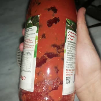 Tat Domates Püresi: Kurtçuk Şoku!