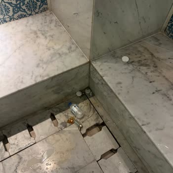 Bayi Toplantısı Kaosu: Az Hizmet, Çok Para!