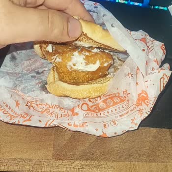 Görsel Ve Gerçeklik Arasında Uçurum: Popeyes Burger Hayal Kırıklığı