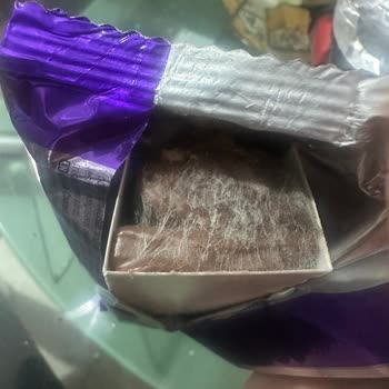 Son Kullanma Tarihi Geçmemiş Kekin Küflenmesi