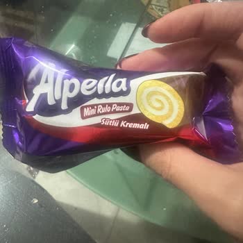 Son Kullanma Tarihi Geçmemiş Kekin Küflenmesi