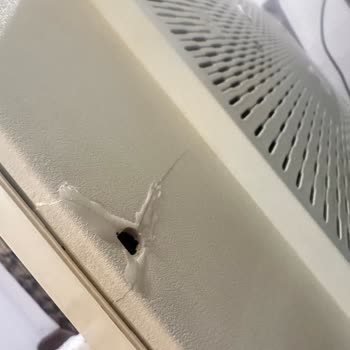 Servis Hatası Nedeniyle Tamir Edilemeyen Televizyon