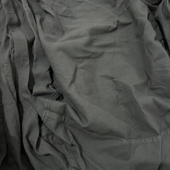 Renk Solması Ve Küçülme Sorunu: Mavi Ürünlerinde Hayal Kırıklığı