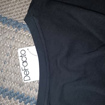 DeFacto'dan Defolu Ürün Ve Dikkatsizlik Şikayeti