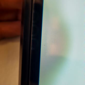 Pixel Hatalarıyla Dolanan Samsung TV Değişim Sorunu