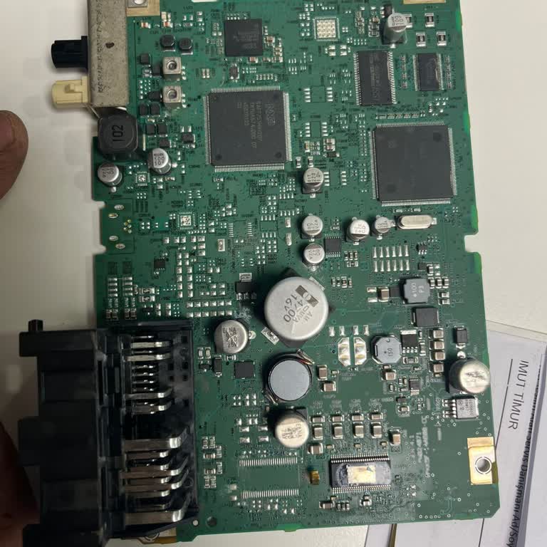 Ford Kuga'da Sunroof Ve Ses Sistemi Sorunu