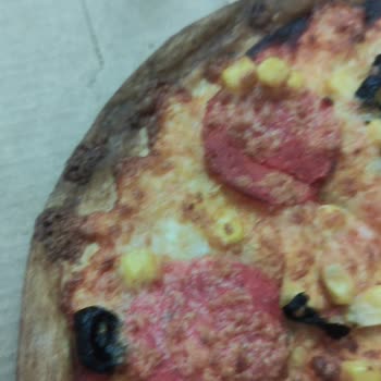 Yanık Ve Bayat Pizza Deneyimi