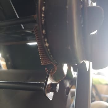 Paslanan Bebek Arabası Ve İlgisiz Müşteri Hizmetleri