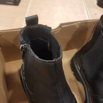 Oxide Ayakkabı Botların Rahatsız Edici Deneyimi