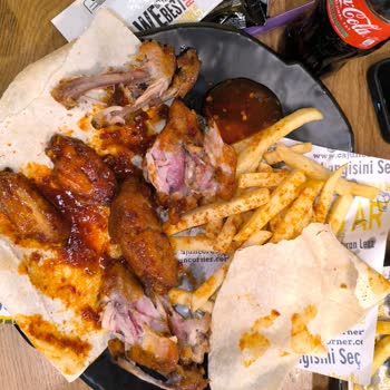 Çiğ Tavuk Ve Saygısız Hizmet