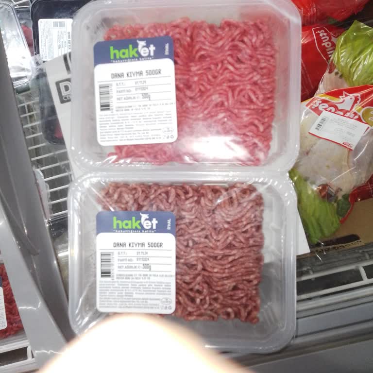 Hakmar'da Kıyma Renk Farklılığı Sorunu