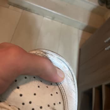 Nike Ayakkabılarımda Erken Çatlama Ve Açılma Sorunu