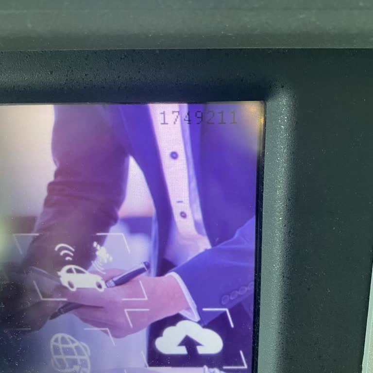 ATM'de Sıkışan Para: İstanbul Havalimanı'nda Yaşanan Sorun