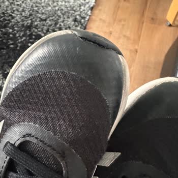 Adidas Çocuk Ayakkabısının Kısa Sürede Dağılması