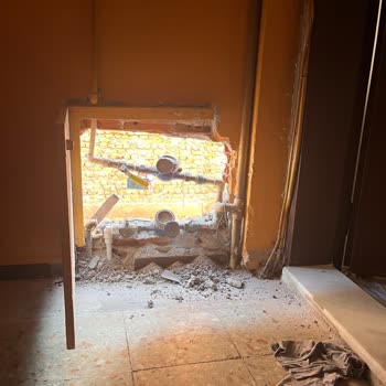 Belediye Yıkımı Sonrası Bina Hasarı Giderilmedi