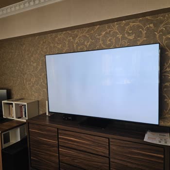 TCL TV'de Ölü Piksel Ve Gölgelenme Sorunu